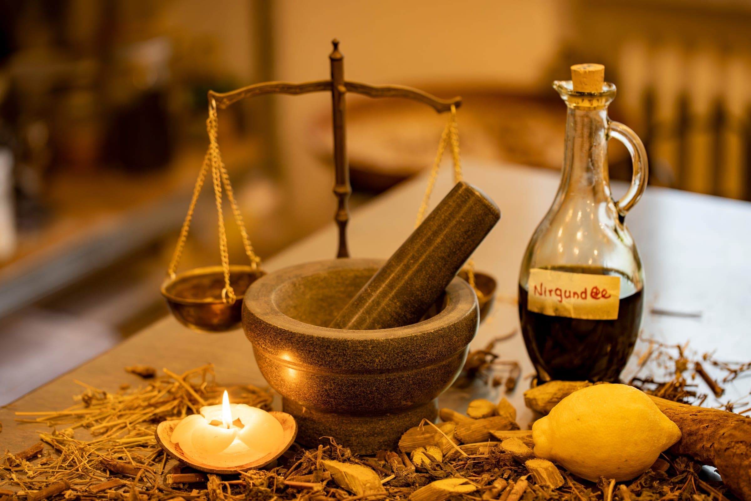 Ayurvedische Kopfanwendung im Kurhaus Sathya